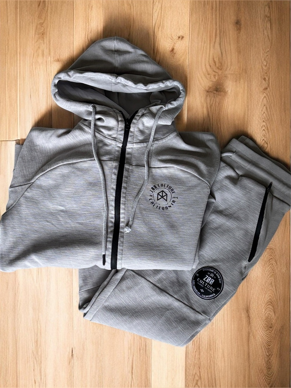 Zoo Culture Light Gray Zip Hoodie & Jogger Set Mens Size M